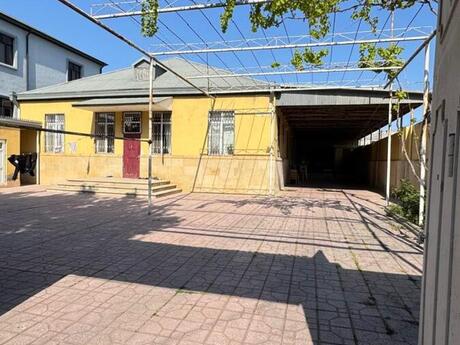 6 otaqlı həyət evi/bağ evi - Suraxanı r. - 230 m²