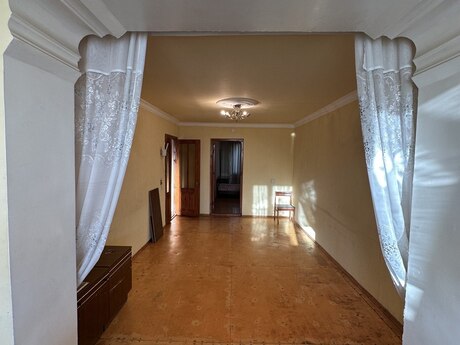 3 otaqlı köhnə tikili - Həzi Aslanov m. - 85 m²
