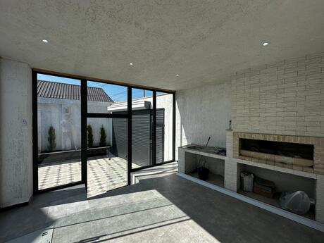 4 otaqlı həyət evi/bağ evi - Mərdəkan q. - 140 m²