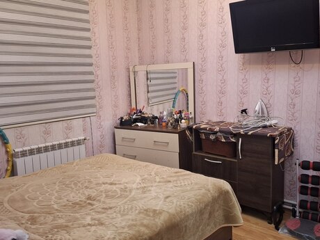 4 otaqlı həyət evi/bağ evi - Saray q. - 100 m²