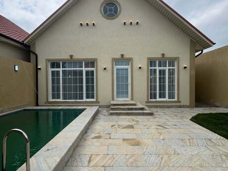 4 otaqlı həyət evi/bağ evi - Şüvəlan q. - 130 m²