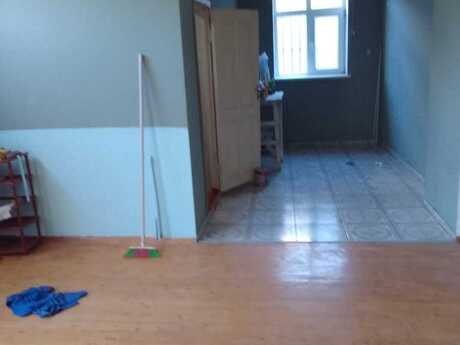 6 otaqlı həyət evi/bağ evi - Binəqədi q. - 310 m²