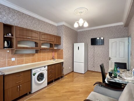 2-комн. новостройка - м. Нариман Нариманов - 85 м²