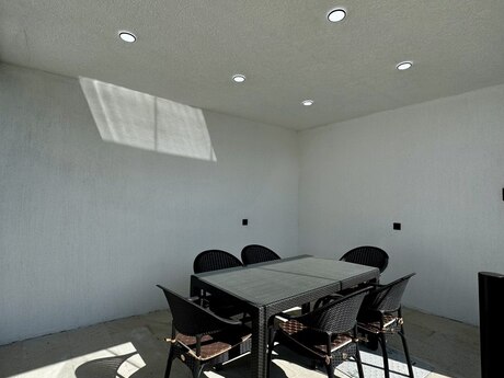 4 otaqlı həyət evi/bağ evi - Şüvəlan q. - 140 m²