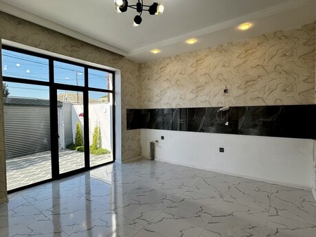4 otaqlı həyət evi/bağ evi - Şüvəlan q. - 130 m²