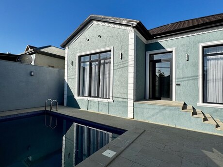 4 otaqlı həyət evi/bağ evi - Şüvəlan q. - 140 m²