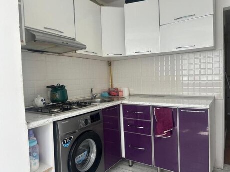 3-комн. вторичка - м. Элмляр Академиясы - 63 м²