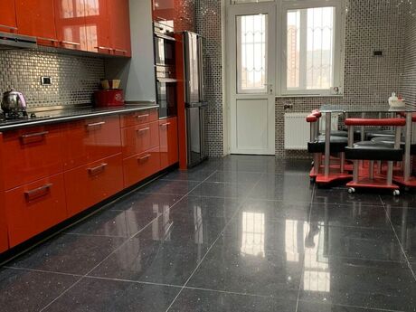 4 otaqlı yeni tikili - Nizami m. - 150 m²