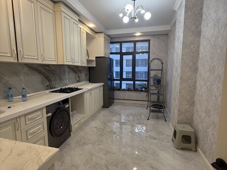 2 otaqlı yeni tikili - Memar Əcəmi m. - 80 m²
