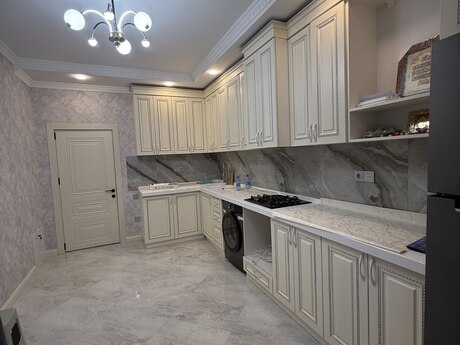 2 otaqlı yeni tikili - Memar Əcəmi m. - 80 m²