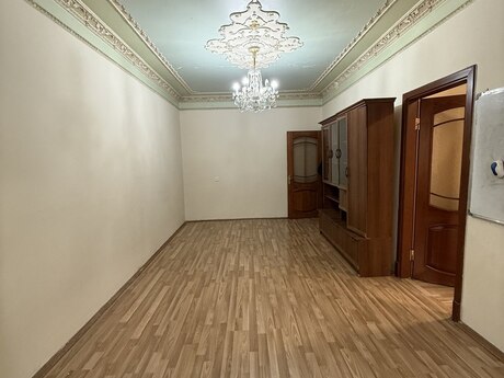 2 otaqlı köhnə tikili - Memar Əcəmi m. - 55 m²