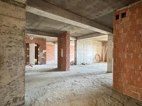 4 otaqlı yeni tikili - Nəriman Nərimanov m. - 215 m²