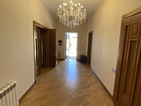 4 otaqlı həyət evi/bağ evi - Mərdəkan q. - 220 m²