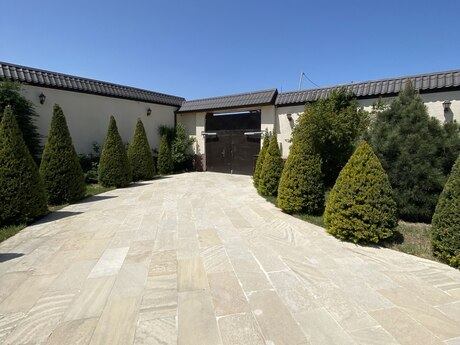 4 otaqlı həyət evi/bağ evi - Mərdəkan q. - 220 m²