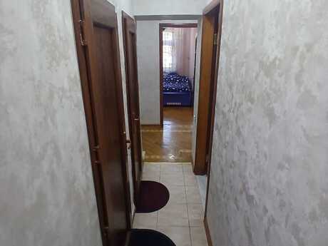 3 otaqlı köhnə tikili - Neftçilər m. - 70 m²