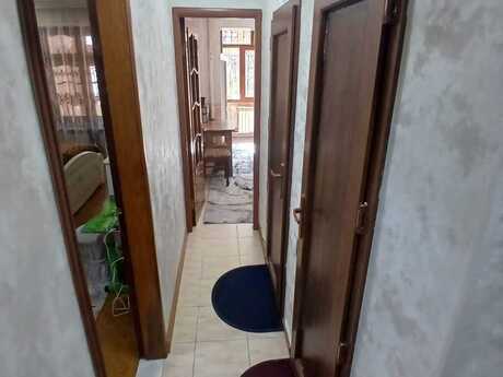 3 otaqlı köhnə tikili - Neftçilər m. - 70 m²