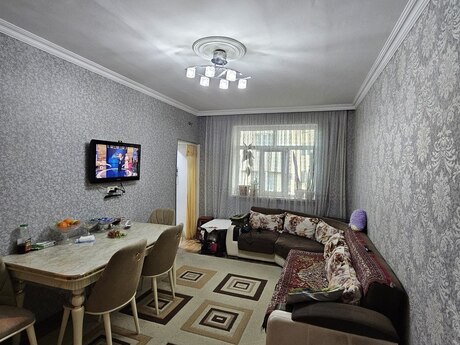 2 otaqlı köhnə tikili - 7-ci mikrorayon q. - 36 m²