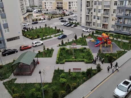 4 otaqlı yeni tikili - İnşaatçılar m. - 112 m²