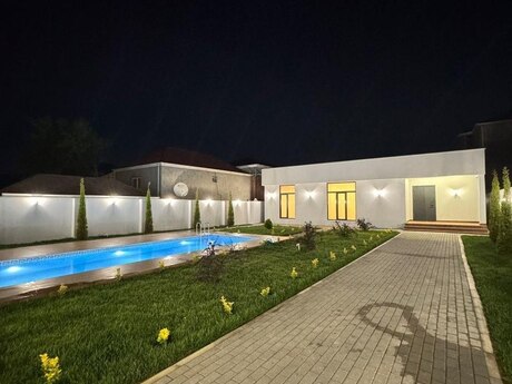 5 otaqlı həyət evi/bağ evi - Novxanı q. - 150 m²