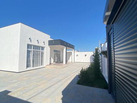 4 otaqlı həyət evi/bağ evi - Şüvəlan q. - 150 m²