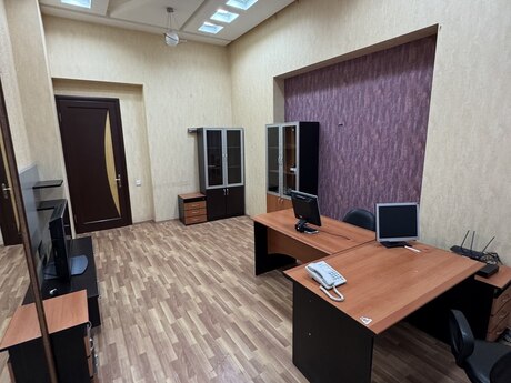 3 otaqlı ofis - İnşaatçılar m. - 59.3 m²