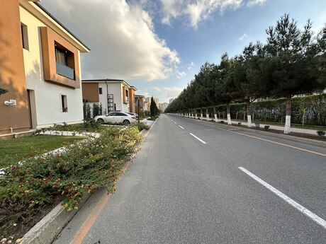 3 otaqlı həyət evi/bağ evi - Yasamal q. - 140 m²