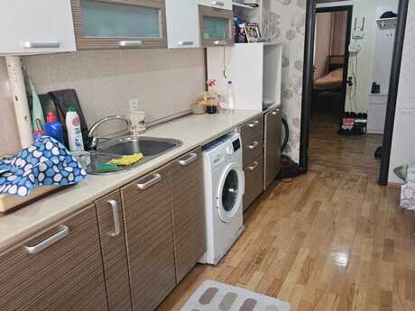 3 otaqlı köhnə tikili - Xalqlar Dostluğu m. - 75 m²