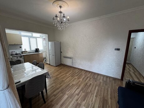 2 otaqlı köhnə tikili - Əhmədli m. - 47 m²