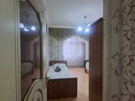 3 otaqlı köhnə tikili - Əhmədli m. - 80 m²