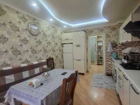 3 otaqlı köhnə tikili - Əhmədli m. - 80 m²