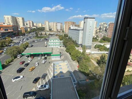 3 otaqlı yeni tikili - İnşaatçılar m. - 170 m²