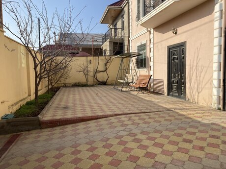 8 otaqlı həyət evi/bağ evi - Binəqədi q. - 300 m²