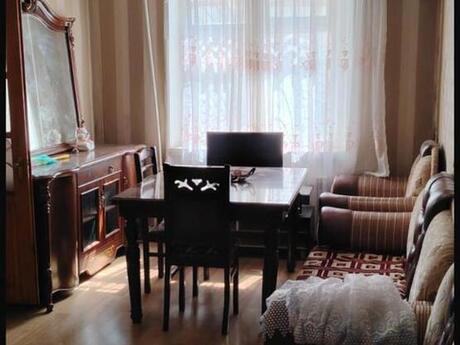2 otaqlı köhnə tikili - Həzi Aslanov m. - 65 m²