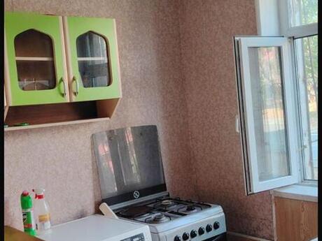 2 otaqlı köhnə tikili - Həzi Aslanov m. - 65 m²