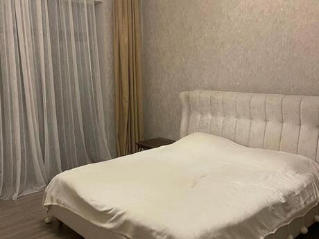 5 otaqlı həyət evi/bağ evi - Mərdəkan q. - 200 m²