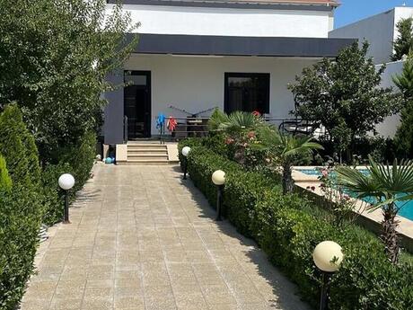 5 otaqlı həyət evi/bağ evi - Mərdəkan q. - 200 m²