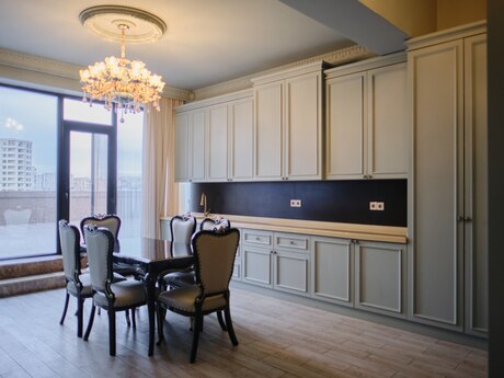 7 otaqlı yeni tikili - Həzi Aslanov m. - 565 m²