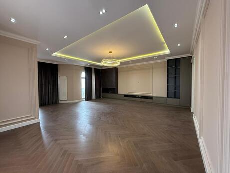 4 otaqlı yeni tikili - 28 May m. - 225 m²
