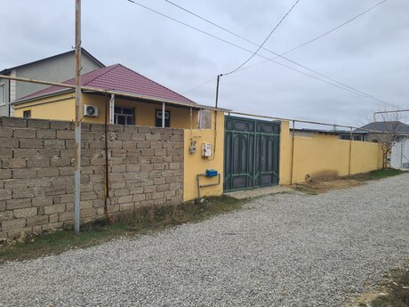 3 otaqlı həyət evi/bağ evi - Ramana q. - 67.2 m²