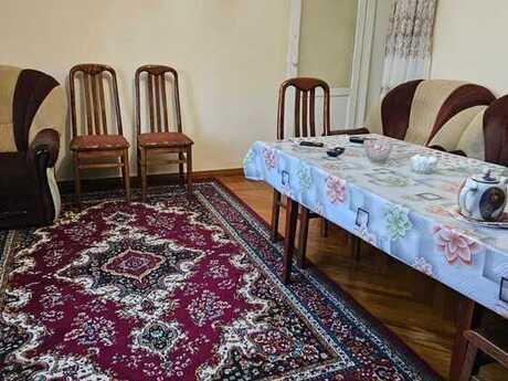 3 otaqlı köhnə tikili - 20 Yanvar m. - 80 m²