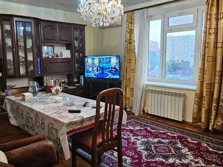 3 otaqlı köhnə tikili - 20 Yanvar m. - 80 m²
