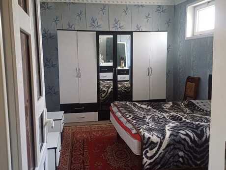 4 otaqlı həyət evi/bağ evi - Əhmədli q. - 85 m²