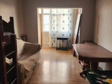 2 otaqlı köhnə tikili - Əhmədli m. - 65 m²