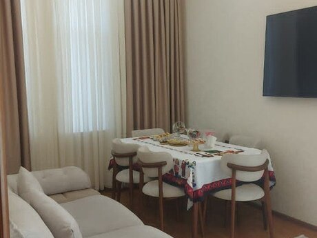 2 otaqlı köhnə tikili - Bakıxanov q. - 45.5 m²