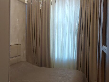 2 otaqlı köhnə tikili - Bakıxanov q. - 45.5 m²