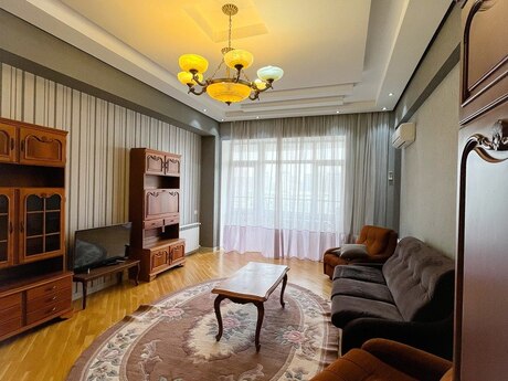 3 otaqlı yeni tikili - Nizami m. - 125 m²