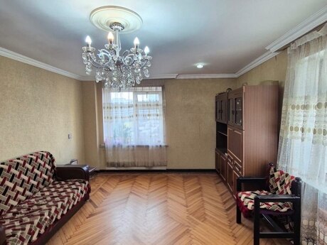 2 otaqlı köhnə tikili - İnşaatçılar m. - 60 m²