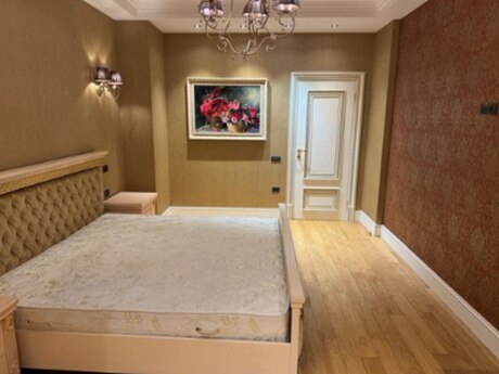 4 otaqlı yeni tikili - Sahil m. - 162 m²