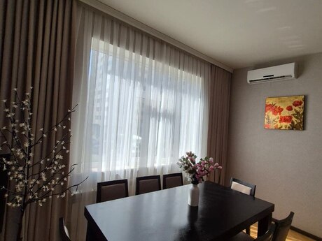 3 otaqlı yeni tikili - Şah İsmayıl Xətai m. - 130 m²