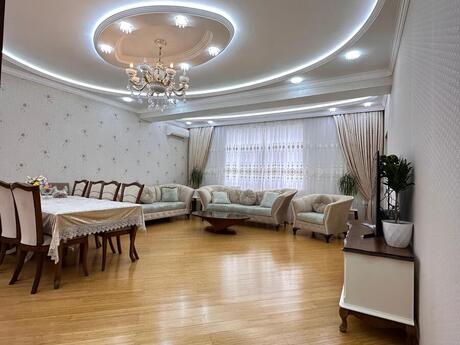 4-комн. новостройка - м. Ази Асланов - 138 м²